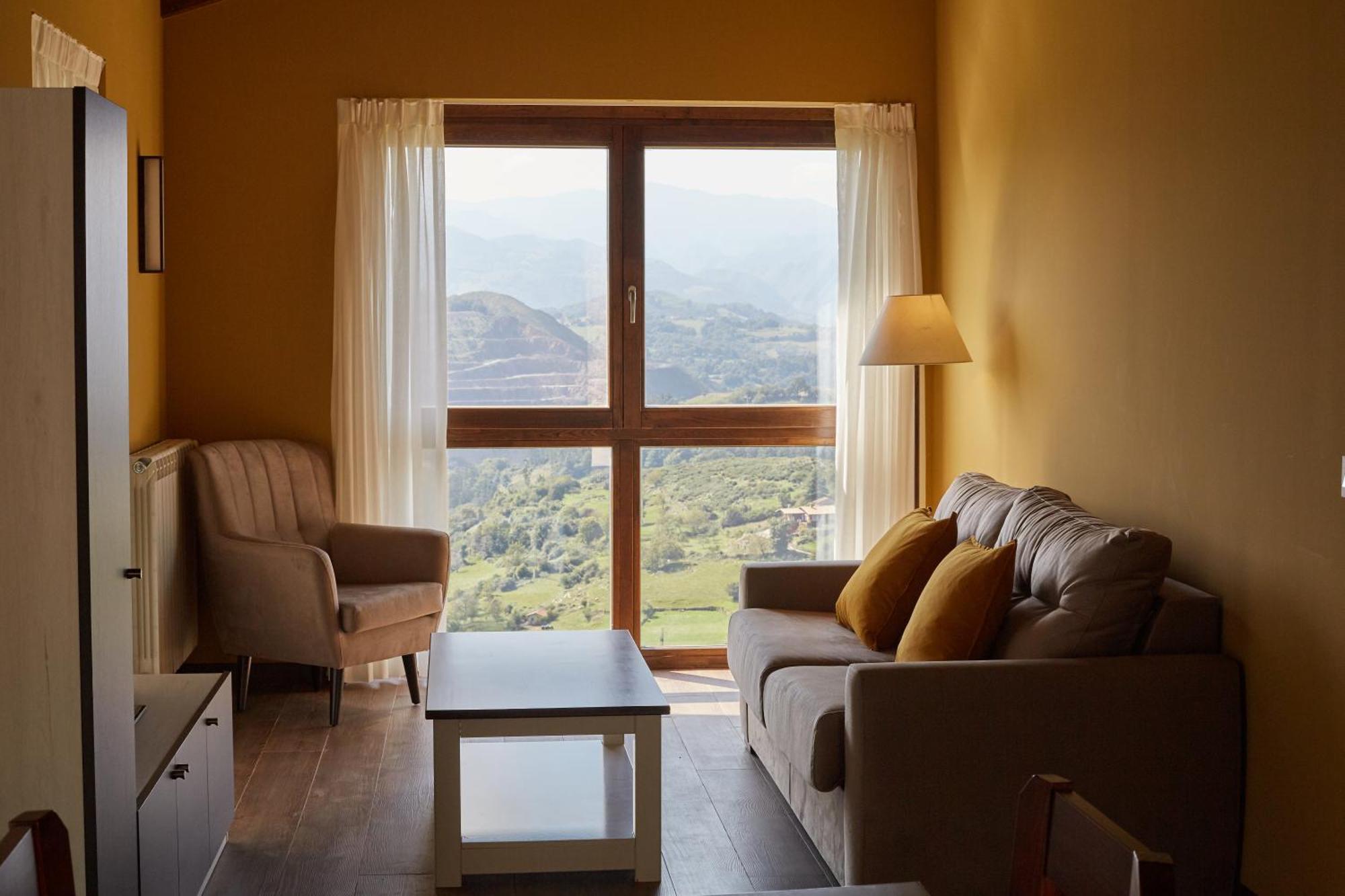 Apartamentos Rurales Casa La Piedra Collía Zewnętrze zdjęcie