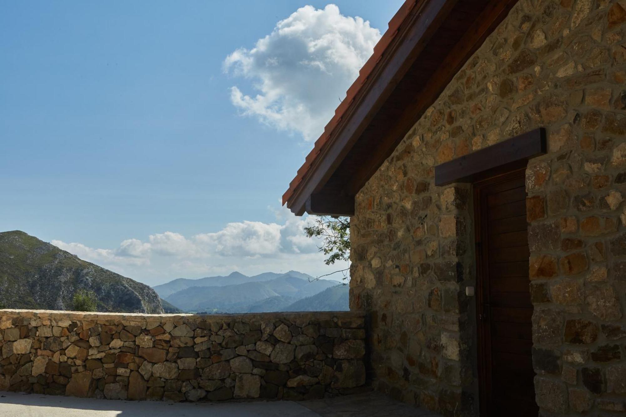 Apartamentos Rurales Casa La Piedra Collía Zewnętrze zdjęcie
