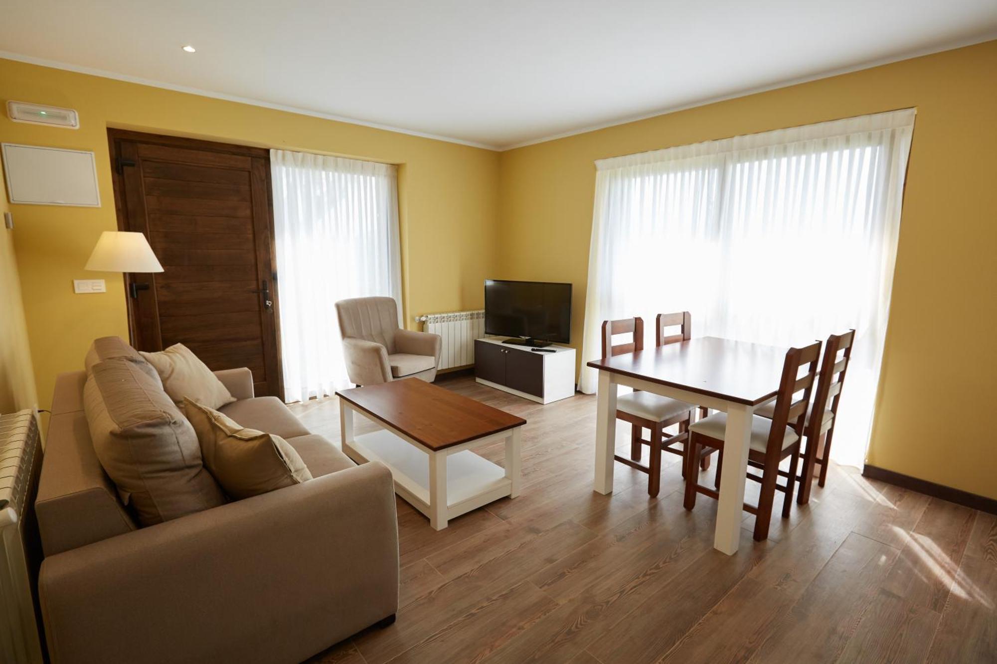 Apartamentos Rurales Casa La Piedra Collía Zewnętrze zdjęcie